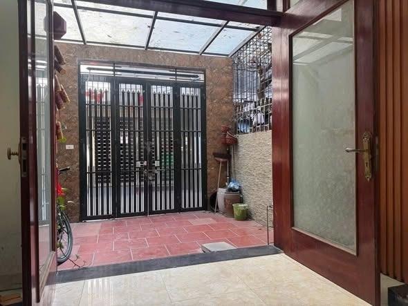 Sở hữu căn nhà 61,400001525878906 m2 tại Quận Thanh Xuân - Hà Nội, giá 13 tỷ