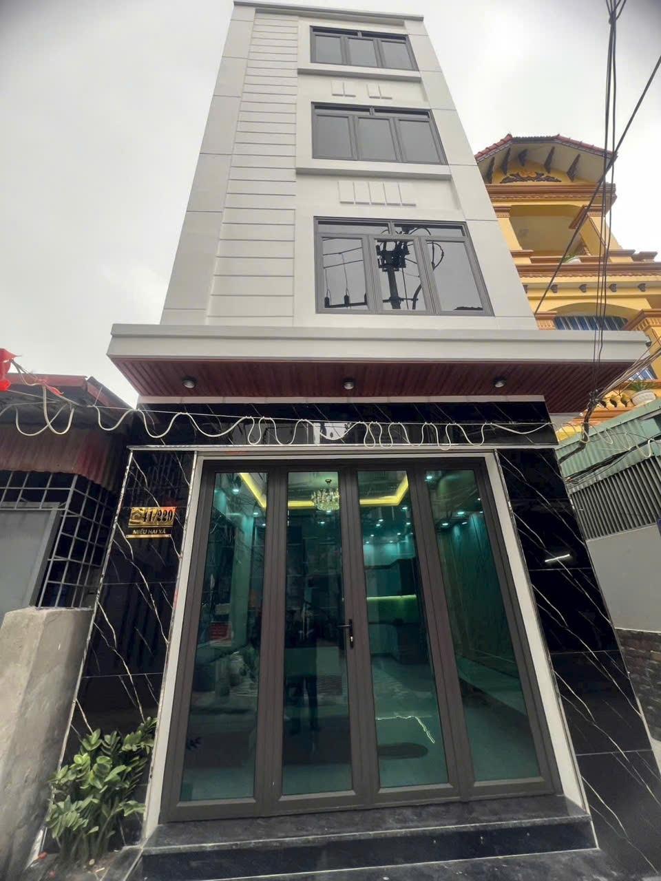 Bán gấp nhà riêng sổ đỏ 40 m2, hướng Tây-Nam tại Đường Miếu Hai Xã - Lê Chân, giá 4,55 tỷ