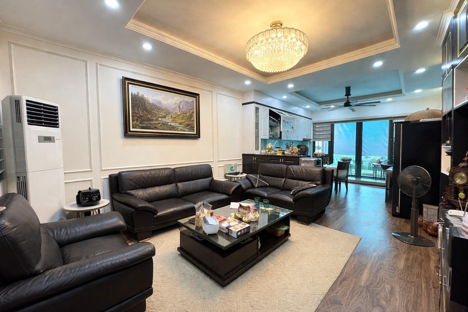 Cần bán gấp bán nhanh căn nhà riêng 71 m2 tại Phường Tân Mai - Hoàng Mai - Hà Nội, giá 23,5 tỷ