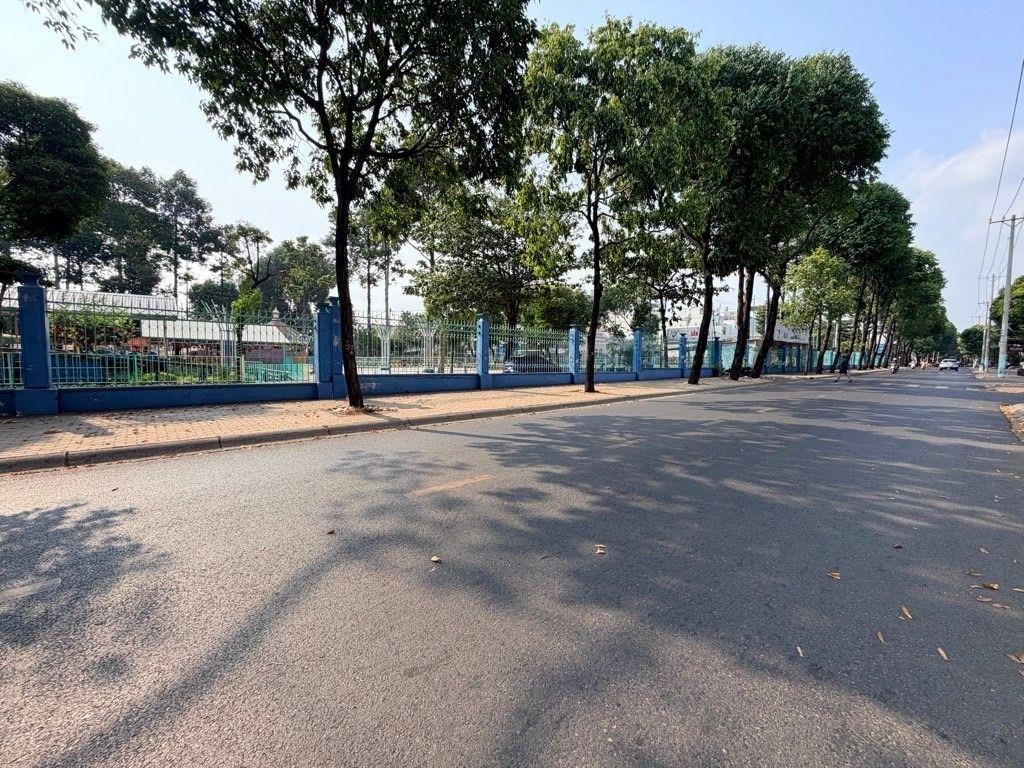 Bán lô đất nền 54 m2 tại Đường 6 - Linh Chiểu - Thủ Đức - TP Hồ Chí Minh, giá 6,9 tỷ