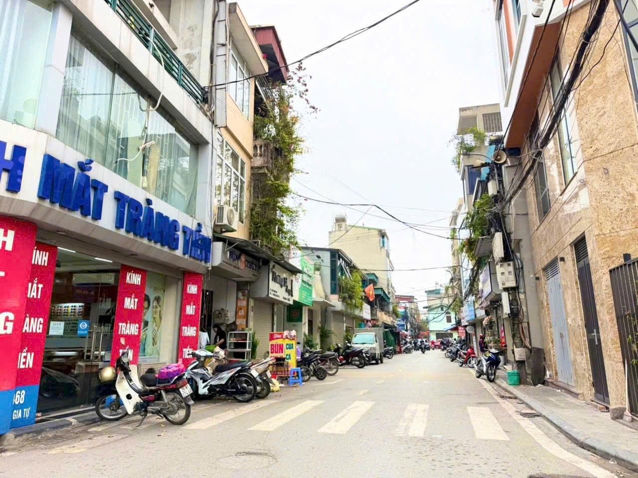 Sở hữu ngay nhà shr 40 m2 tại Đường Ngô Gia Tự - Thượng Thanh - Long Biên - Hà Nội, giá 9 tỷ