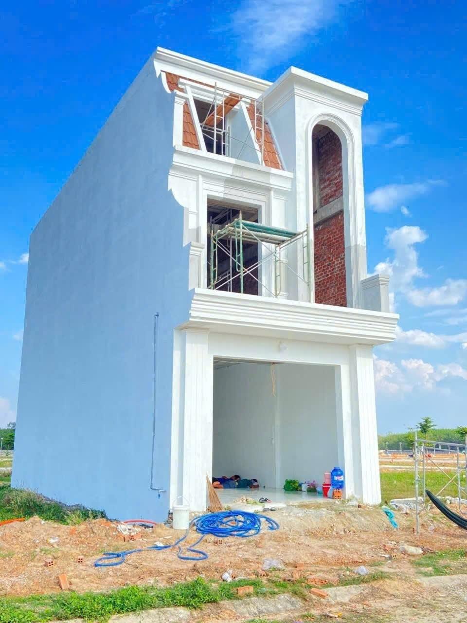 Cần bán nhà đẹp 60 m2 tại Xã Chánh Phú Hòa - Bến Cát - Bình Dương, giá 1,95 tỷ