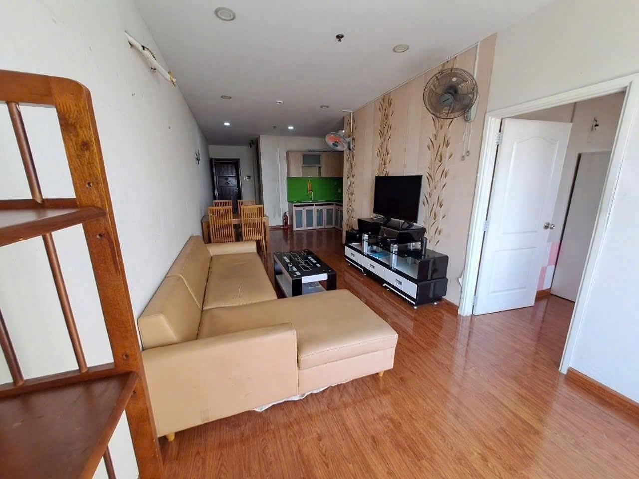 Cho thuê căn hộ chung cư 90 m2 tại Đường Vũ Huy Tấn - Bình Thạnh, giá 13,5 tr/tháng