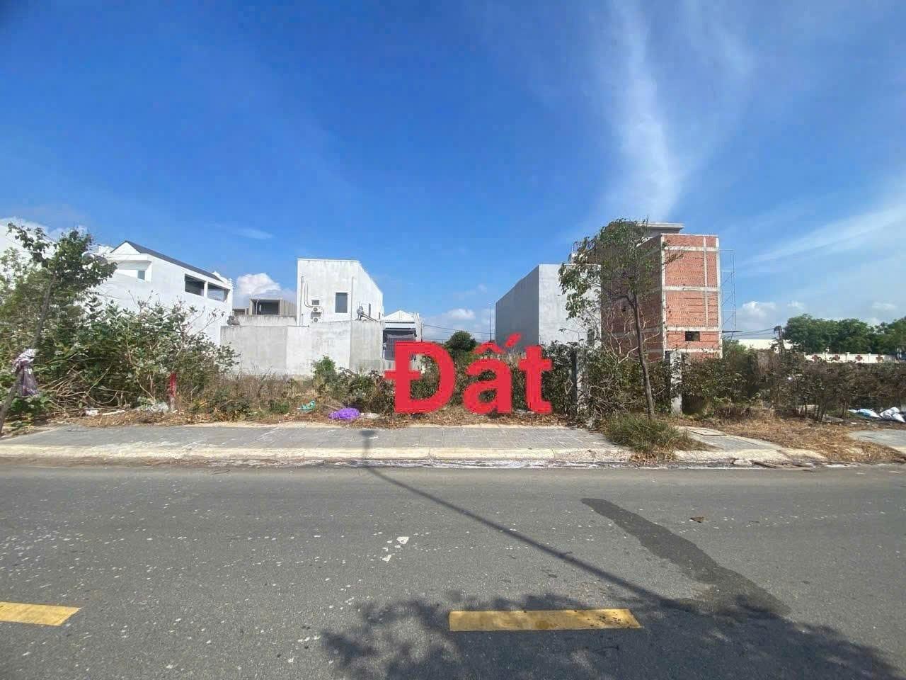 Bán lô đất nền 100 m2 tại Huyện Đất Đỏ - Bà Rịa Vũng Tàu, giá 1,5 tỷ