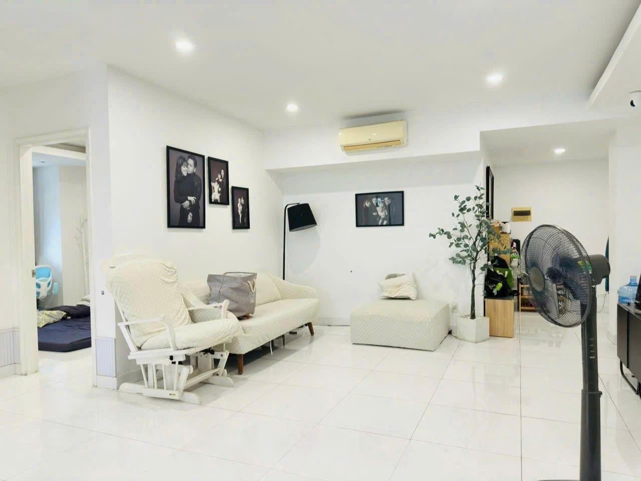 Cần cho thuê gấp nhà chung cư 120 m2 tại Đường Nguyễn Sỹ Sách - Tân Bình, giá 13,5 tr/tháng