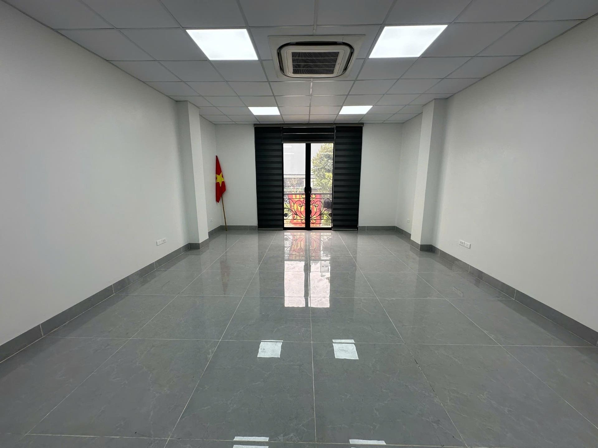 Cho thuê văn phòng dịch Vụ Vạn Phúc,  55 m2/tầng, sàn vp mới, thông sàn