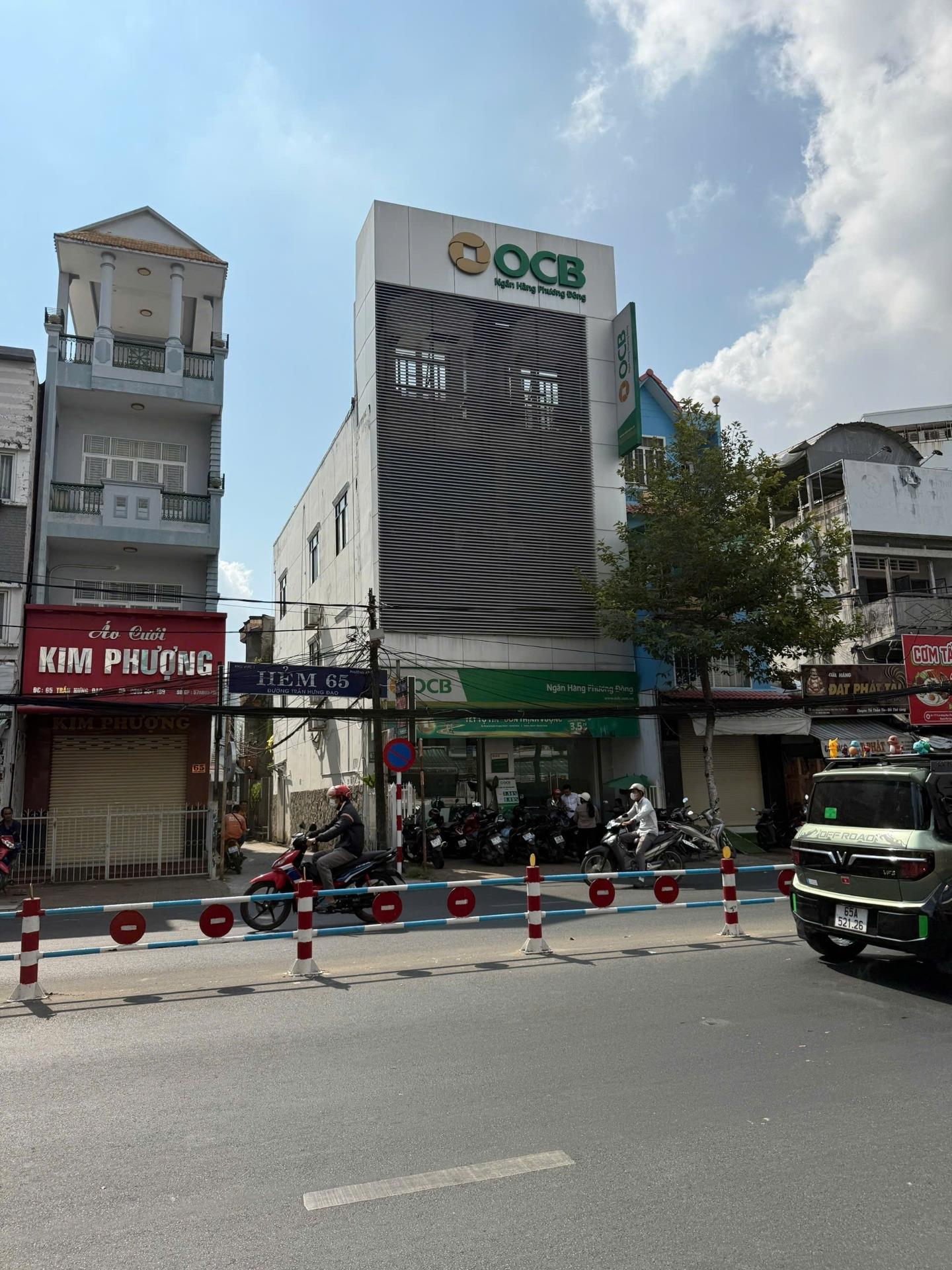 Cần bán ngay nhà mặt phố đẹp 98 m2, hướng Tây-Bắc tại Đường Trần Hưng Đạo - Ninh Kiều, giá 25 tỷ