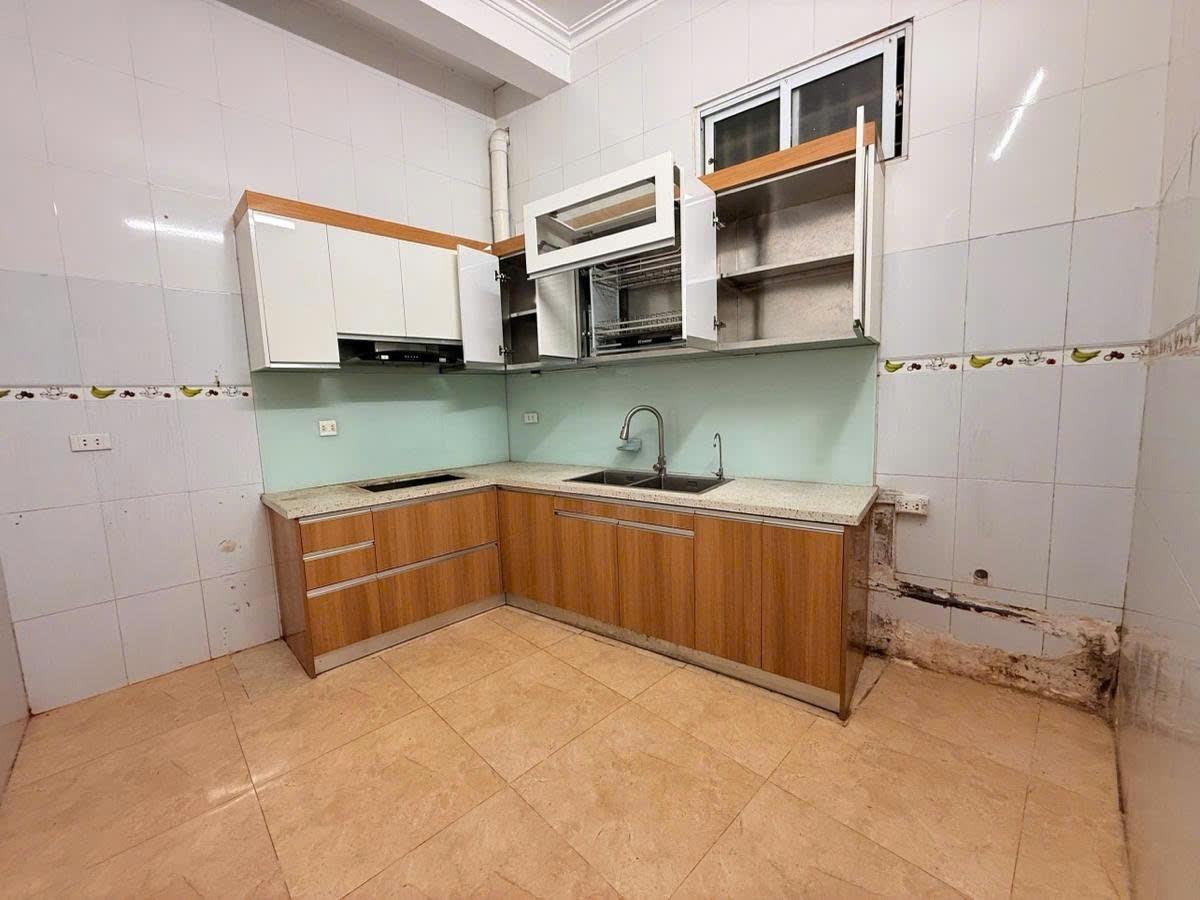 Sở hữu ngay nhà sổ hồng riêng 66 m2 tại Đường Trường Chinh - Đống Đa - Hà Nội, giá 13,8 tỷ