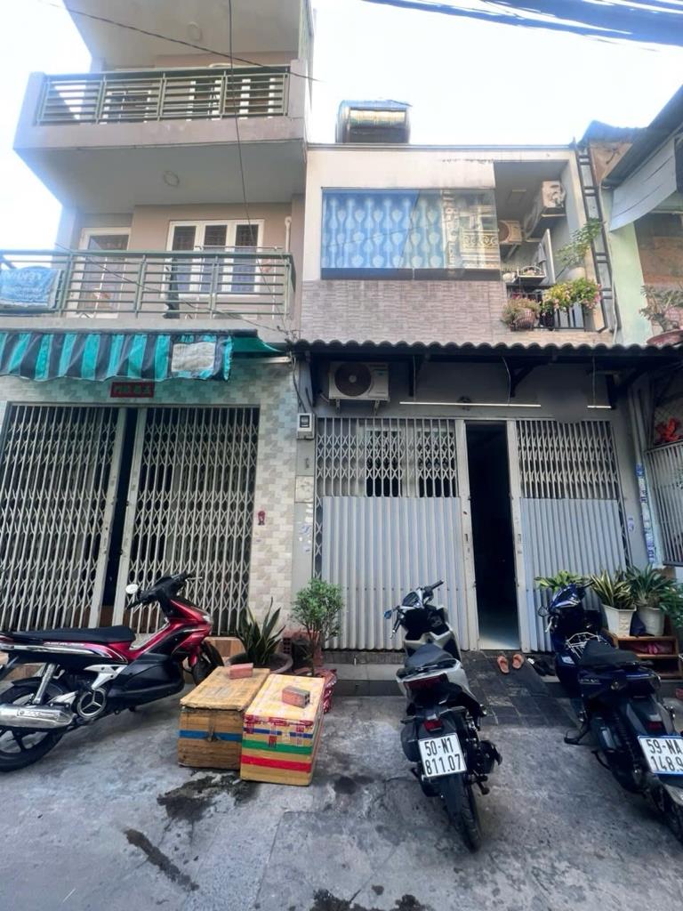 Bán nhà sổ riêng 40 m2 tại Đường Hương lộ 2 - Bình Trị Đông - Bình Tân, giá 4,75 tỷ