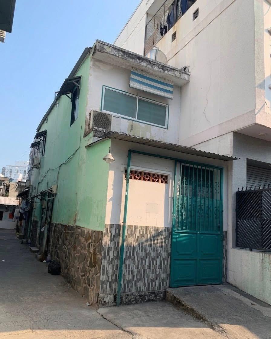 Cần bán nhanh căn nhà mặt phố 45 m2, hướng Bắc tại Phố Trần Xuân Soạn - Quận 7, giá 5,2 tỷ