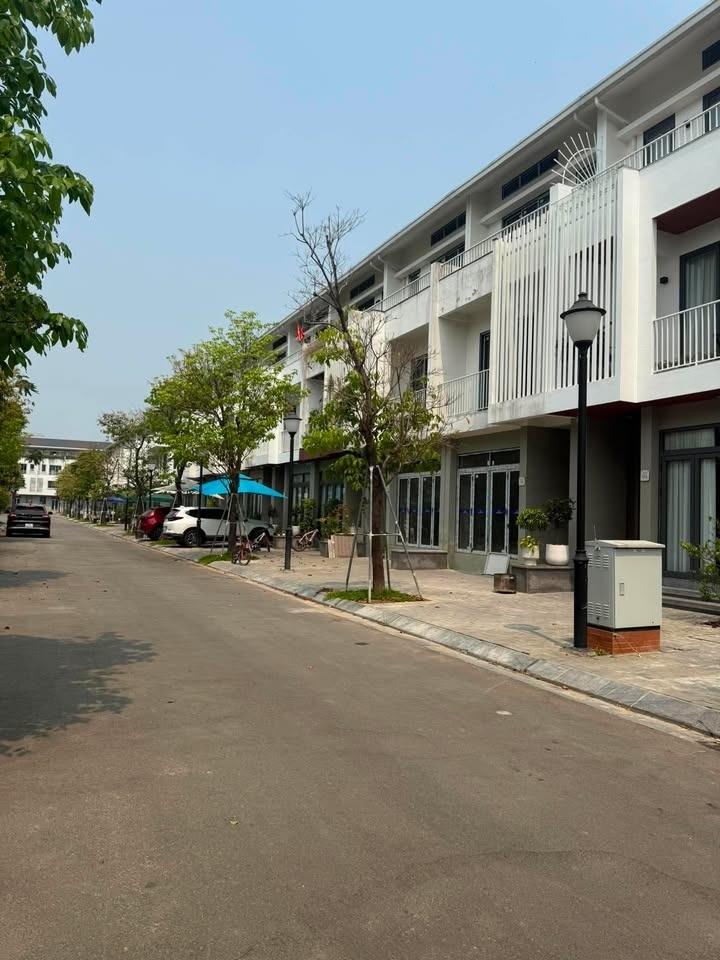 Cần bán nhà phố 80 m2 tại Thành phố Huế - Thừa Thiên Huế, giá 4,1 tỷ