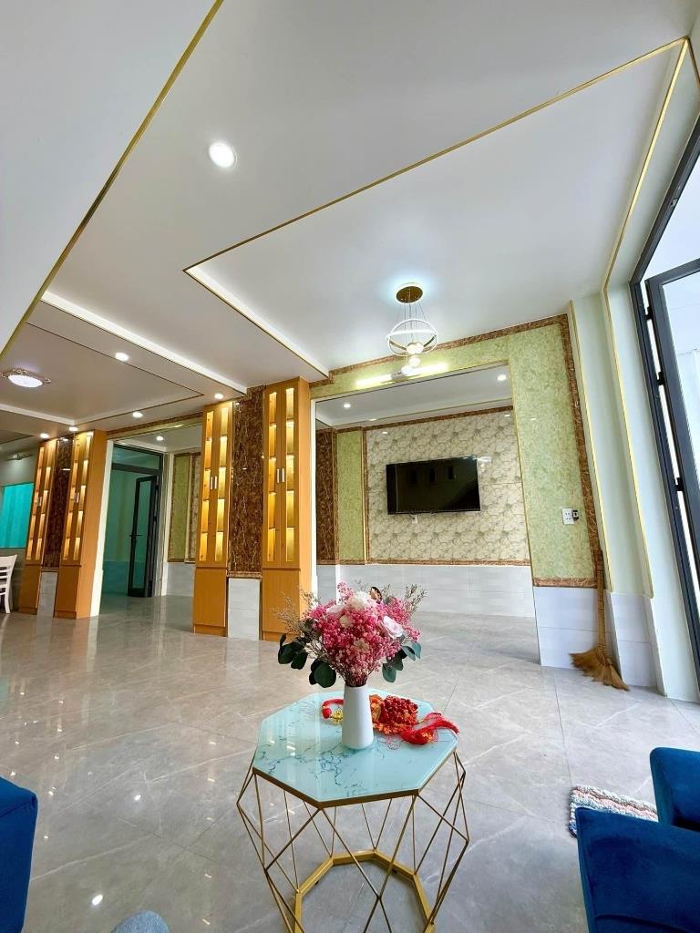 Cần bán ngay nhà sổ riêng 117 m2 tại Phường Dĩ An - Dĩ An - Bình Dương, giá 8,3 tỷ