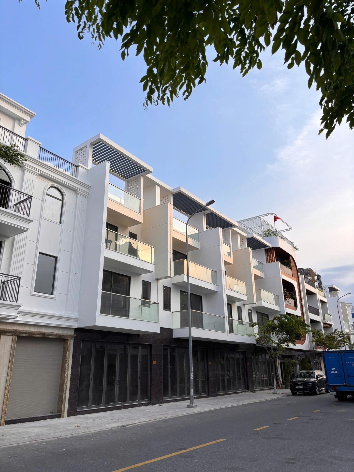 Cần bán gấp bán nhanh liền kề, biệt thự, giá 8,13 tỷ tại Nha Trang - Khánh Hòa