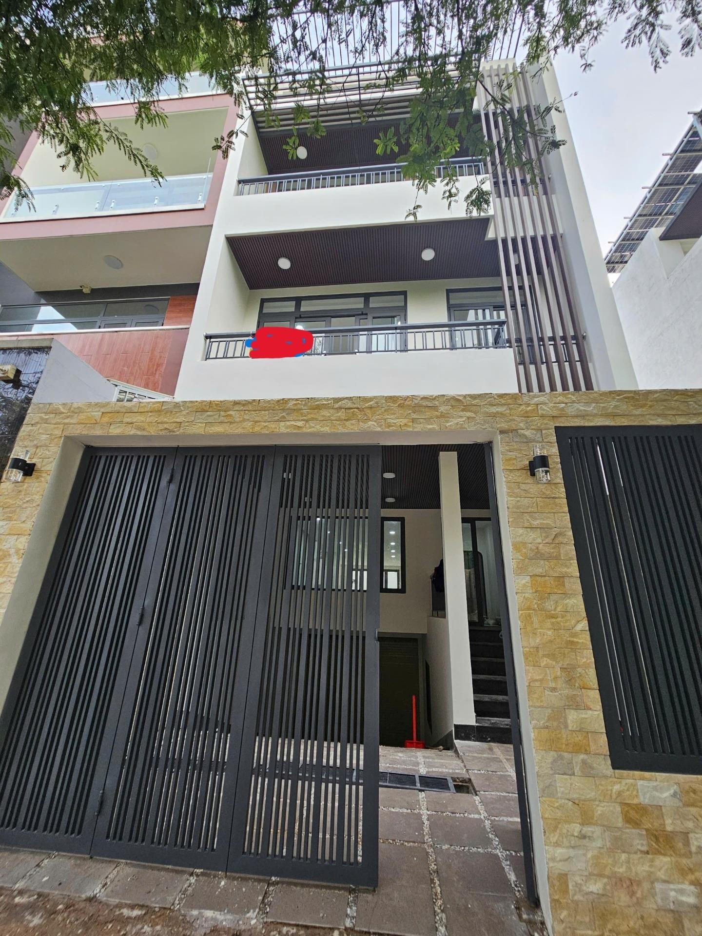 Bán nhanh nhà mặt phố đẹp 126 m2 tại Quận Thủ Đức - TP Hồ Chí Minh, giá 29 tỷ