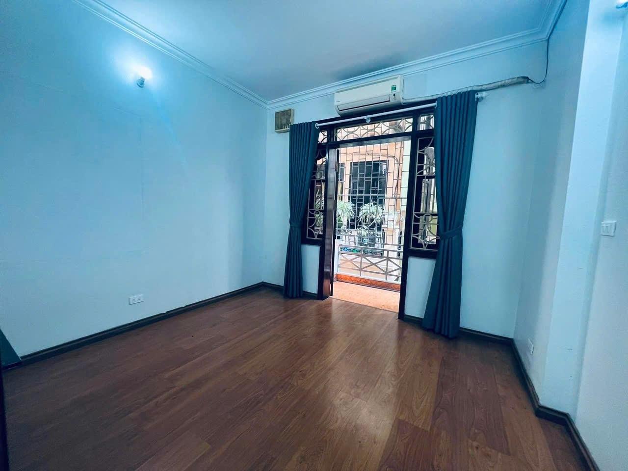 Cần cho thuê căn nhà riêng tại Quận Tây Hồ - Hà Nội, 50 m2, giá 12 tr/tháng