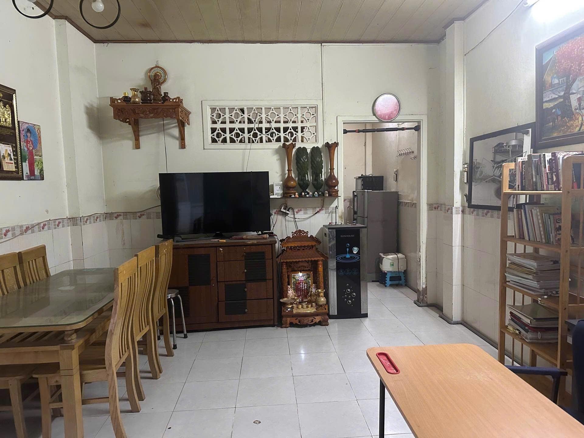 Chuyển nhượng nhà shr 36 m2 tại Phường Phú Hữu - Quận 9 - TP Hồ Chí Minh, giá 3,5 tỷ