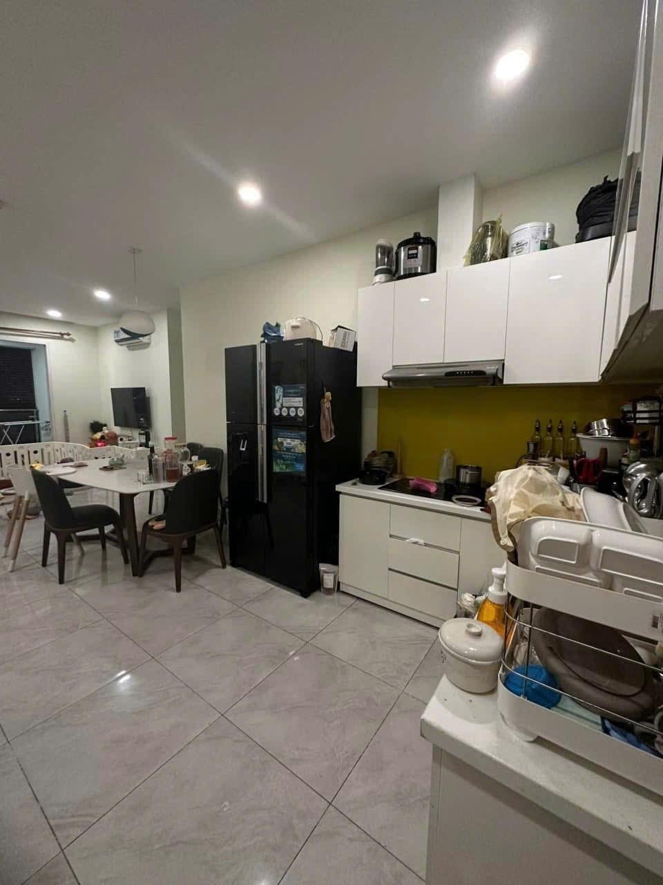 Cần cho thuê gấp căn hộ chung cư 120 m2 tại Đường Nguyễn Sỹ Sách - Tân Bình, giá 13,5 tr/tháng