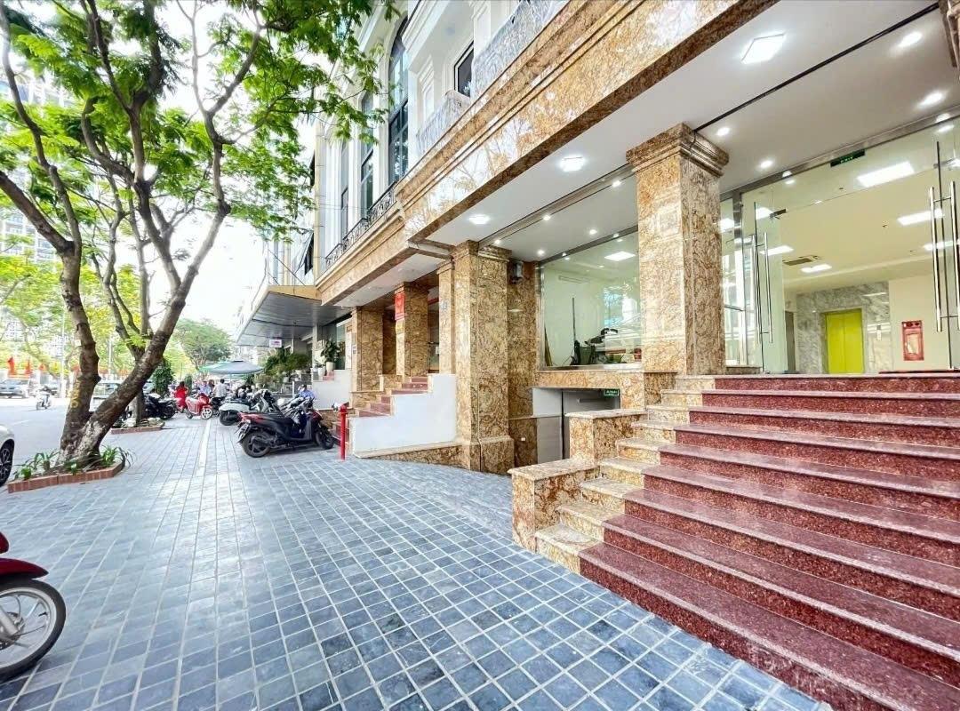 Sở hữu ngay nhà mặt phố đẹp 150 m2 tại Phố Dịch Vọng Hậu - Dịch Vọng Hậu - Cầu Giấy, giá 179 tỷ