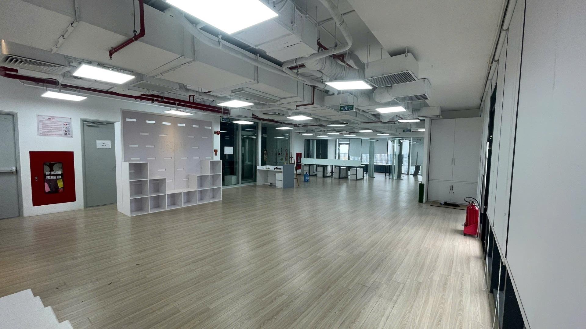 Không gian văn phòng hiện đại, diện tích phù hợp nhiều quy mô doanh nghiệp