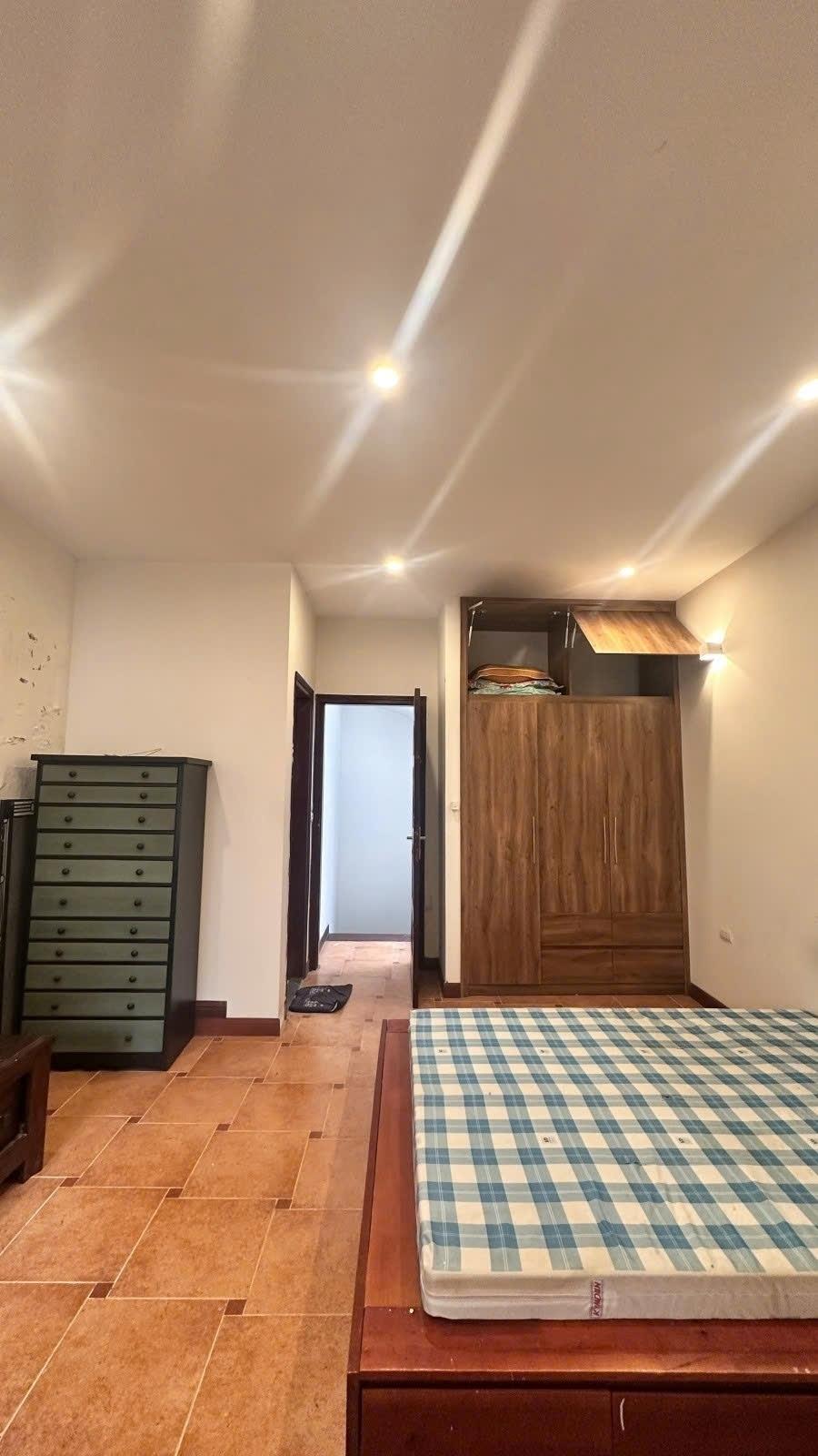 Sở hữu căn nhà riêng 41 m2 tại Đường Hồ Văn Chương - Văn Miếu - Đống Đa - Hà Nội, giá 11 tỷ