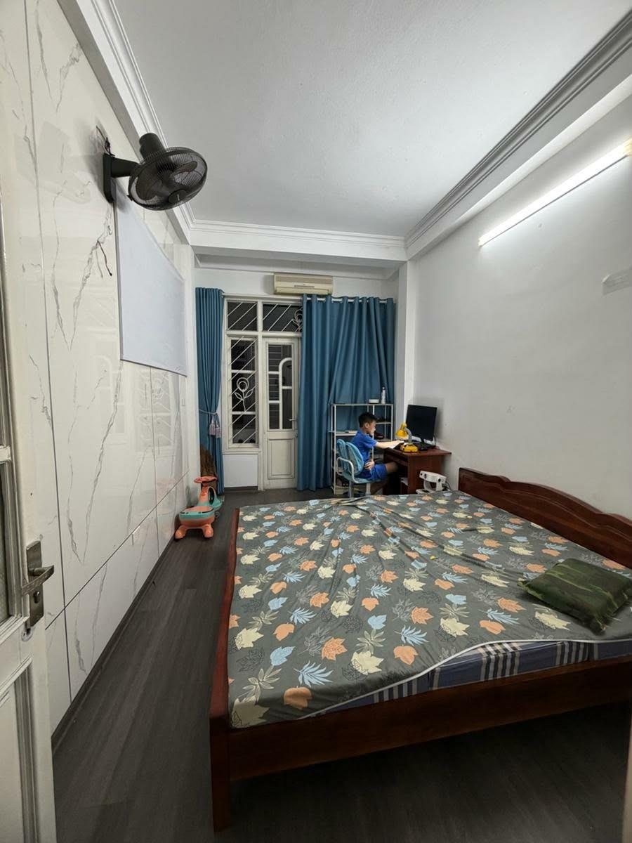 Chuyển nhượng nhà đẹp 41 m2 tại Đường Đội Cấn - Đội Cấn - Ba Đình - Hà Nội, giá 10,2 tỷ