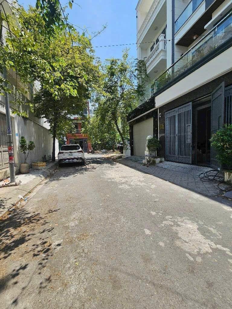 Cần bán nhanh nhà 4 tầng, 83 m2 tại Đường Huỳnh Tấn Phát - Nhà Bè - Nhà Bè, giá 7 tỷ