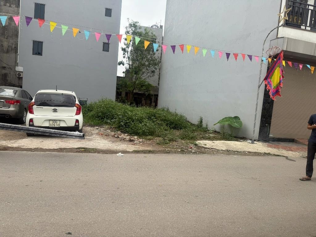 Cần bán nhanh lô đất 64 m2, mặt tiền 4m, hướng Đông-Nam tại Hà Đông - Hà Nội, giá 9 tỷ