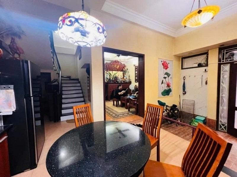 Bán nhanh nhà đất 54 m2 tại Đường Cầu Giấy - Dịch Vọng - Cầu Giấy - Hà Nội, giá 13,9 tỷ