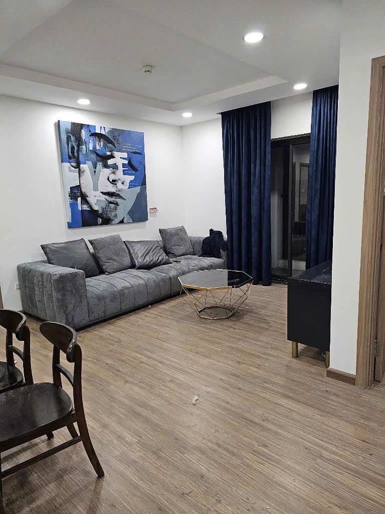 Bán gấp căn hộ chung cư 97 m2, giá 7,95 tỷ tại Phường Sài Đồng - Long Biên - Hà Nội