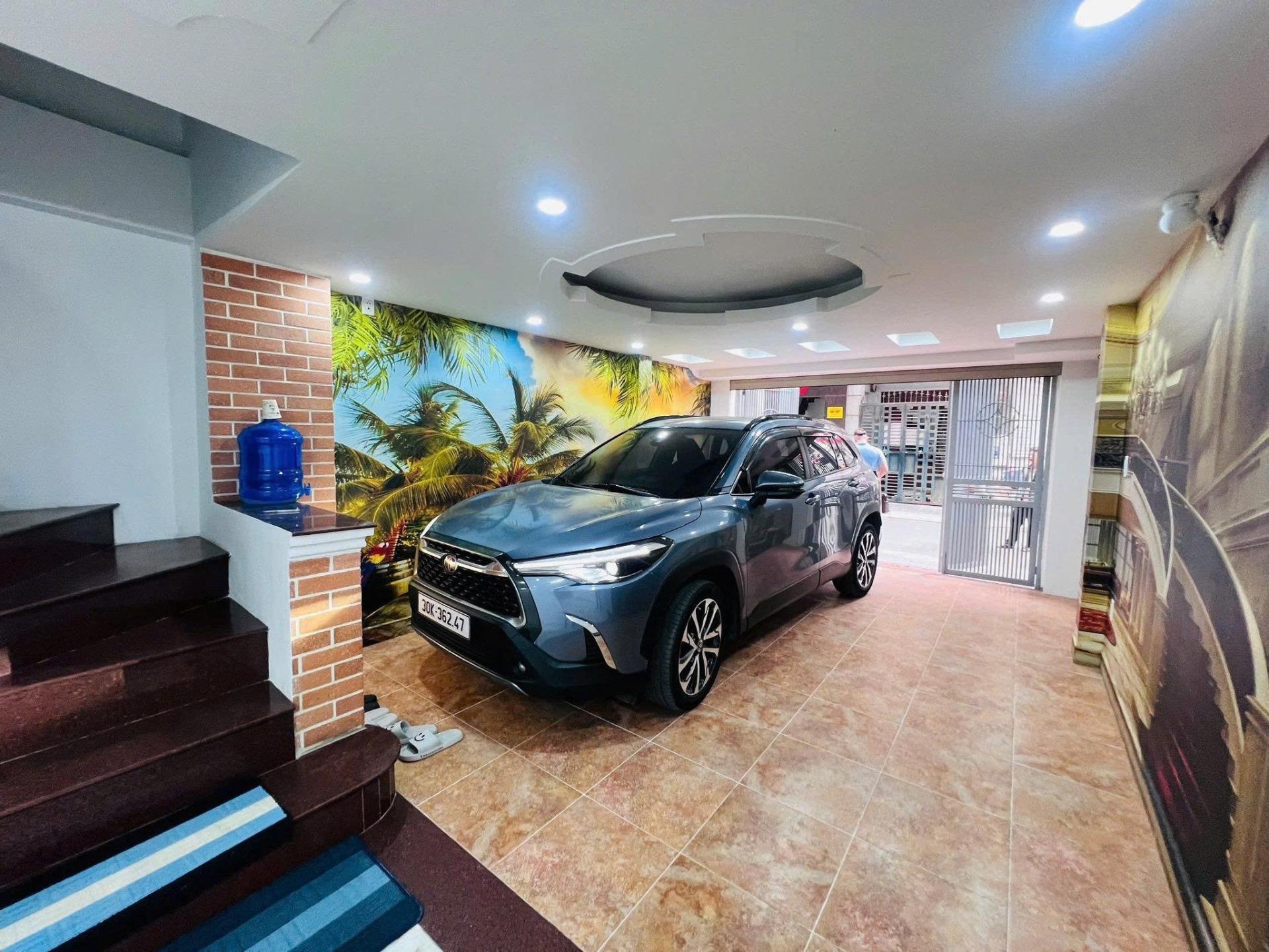 Cần bán ngay nhà mặt phố đẹp 57 m2 tại Phố Nguyễn Ngọc Vũ - Yên Hòa - Cầu Giấy, giá 27,8 tỷ