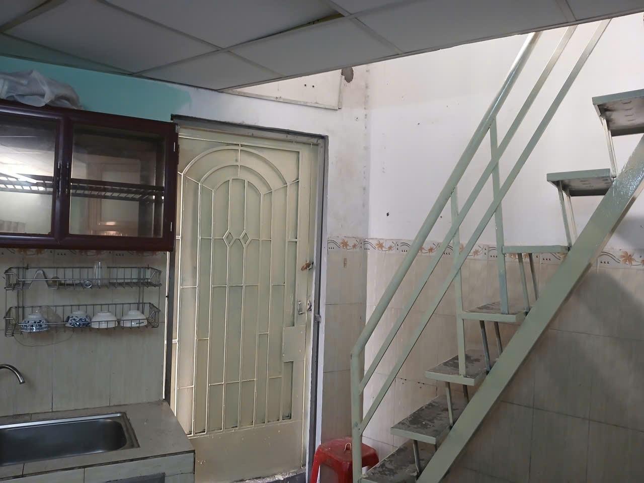 Cho thuê gấp nhà đẹp tại Đường Dương Văn Cam - Thủ Đức, 35,79999923706055 m2, giá 5,5 triệu/tháng