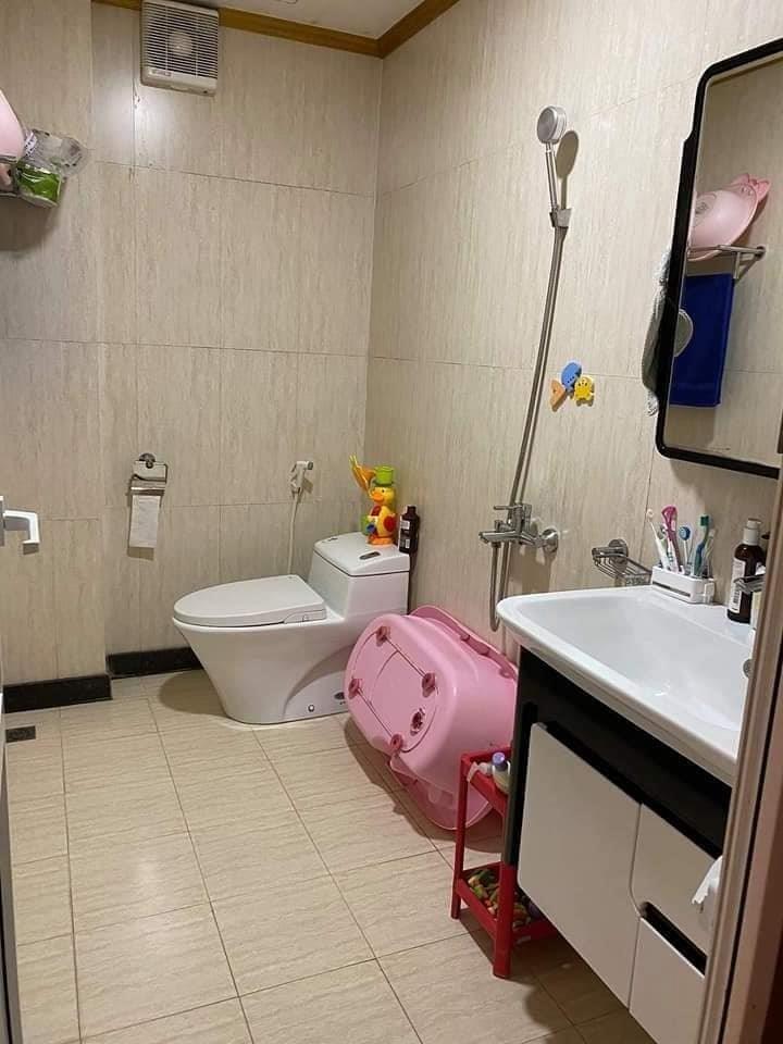 Bán gấp nhà đẹp 30 m2, hướng Tây-Bắc tại Phố Quan Nhân - Nhân Chính - Thanh Xuân, giá 8 tỷ