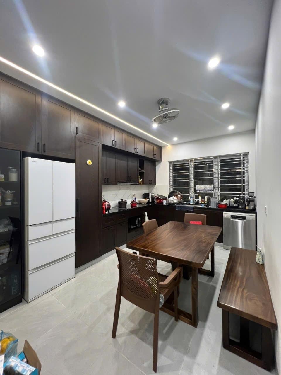 Bán nhà riêng 50 m2 tại Đường Xuân Thủy - Dịch Vọng Hậu - Cầu Giấy - Hà Nội, giá 14,5 tỷ