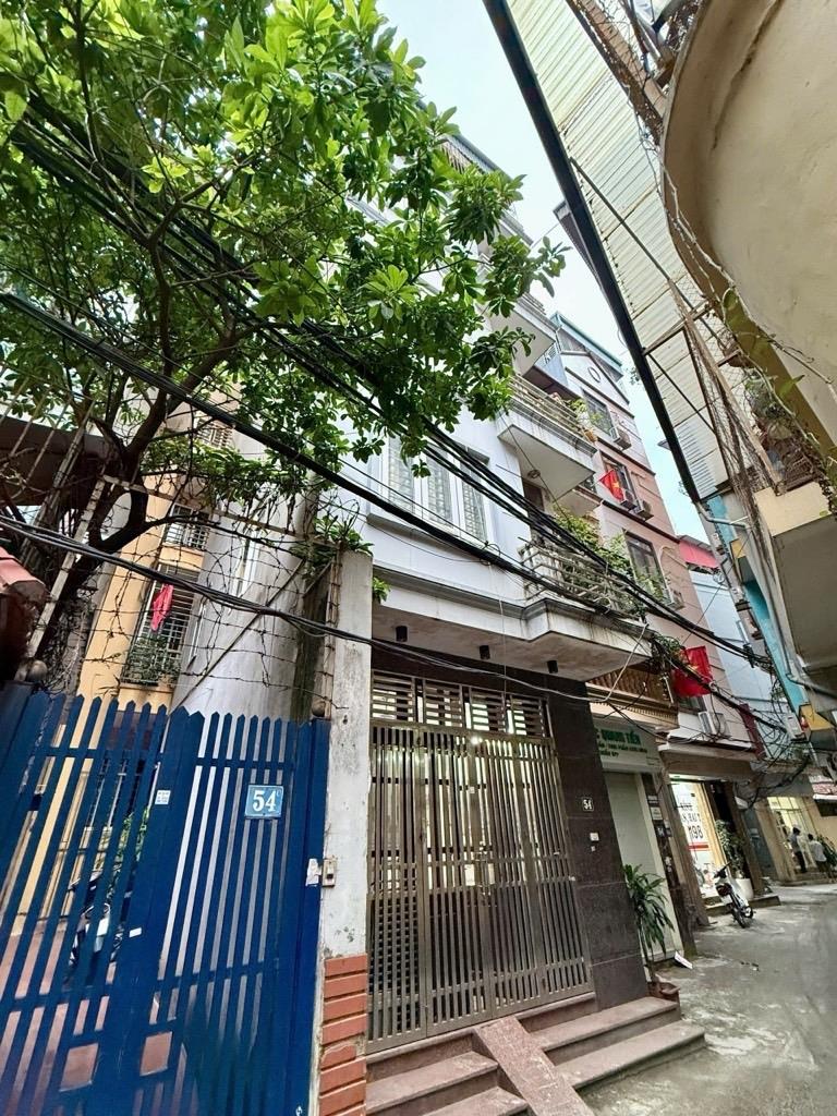 Cần bán gấp nhà shr 35 m2 tại Đường Trần Duy Hưng - Yên Hòa - Cầu Giấy - Hà Nội, giá 8,6 tỷ