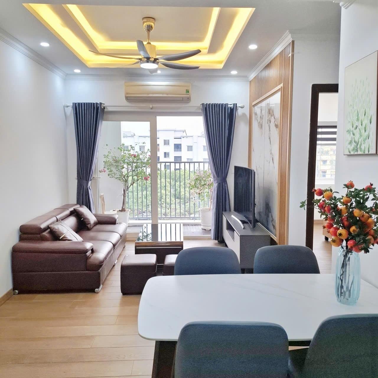 Bán căn 73 m2, hướng Đông-Nam, giá 5,25 tỷ tại Phường Việt Hưng - Long Biên - Hà Nội