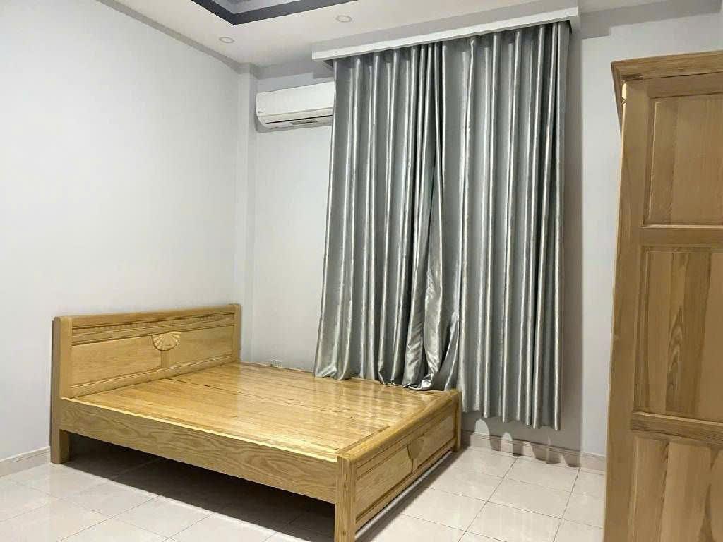 Cần bán gấp bán nhanh nhà đất 4 tầng, 60 m2 tại Đường Huỳnh Tấn Phát - Quận 7, giá 8,35 tỷ