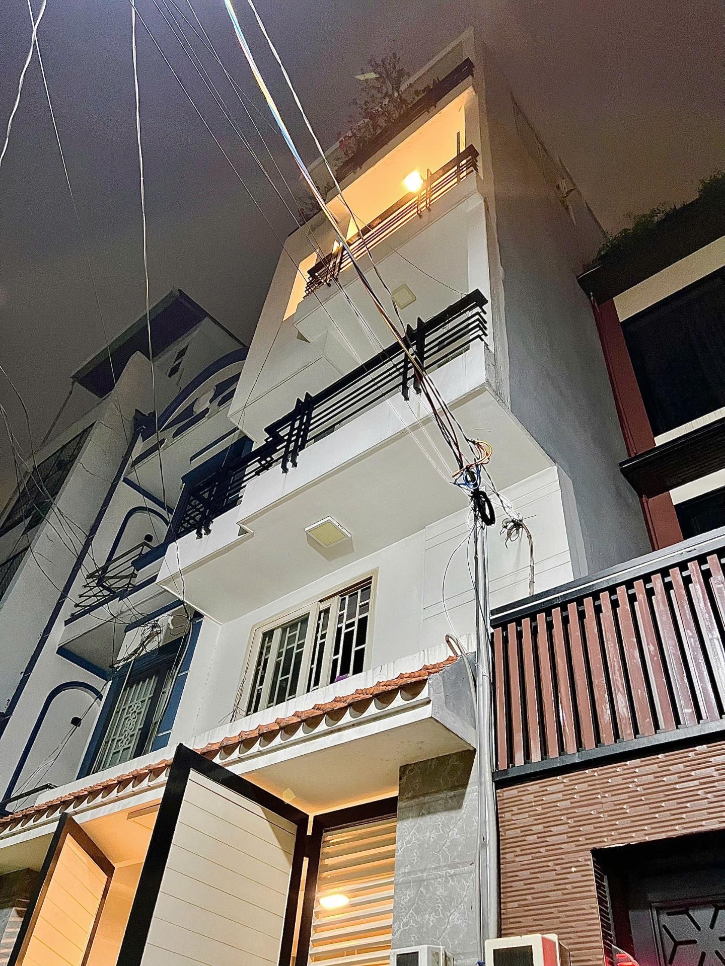 Bán căn nhà đẹp 68 m2 tại Đường Diệp Minh Châu - Tân Sơn Nhì - Tân Phú, giá 9,85 triệu