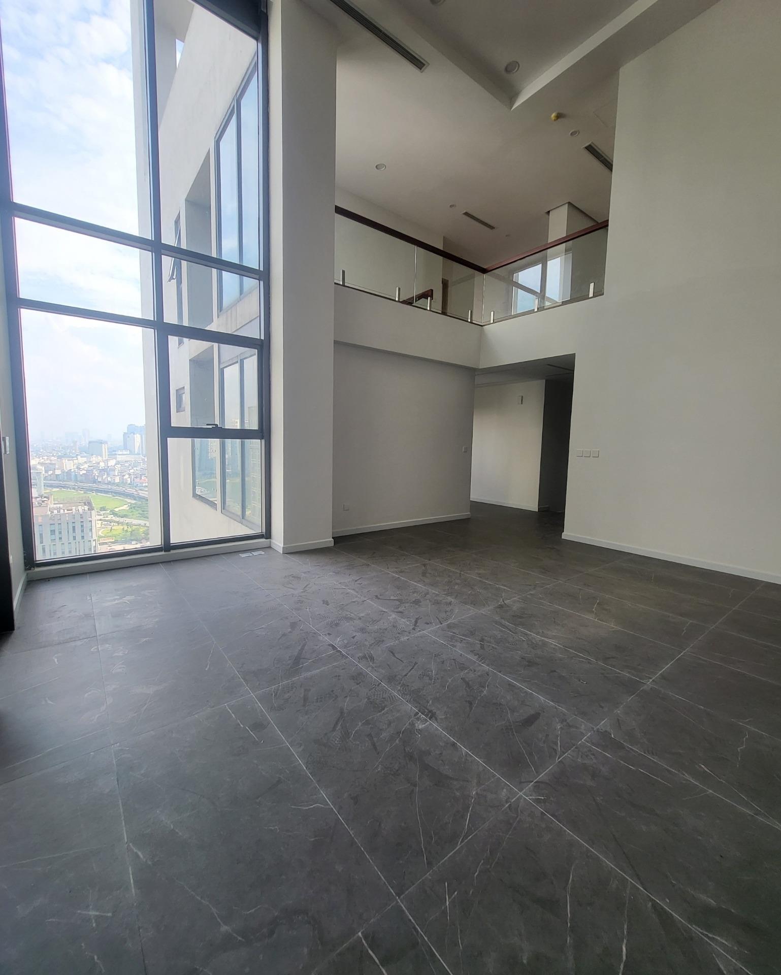 Chuyển nhượng căn chung cư 300 m2, thỏa thuận tại Đường Duy Tân - Cầu Giấy - Hà Nội