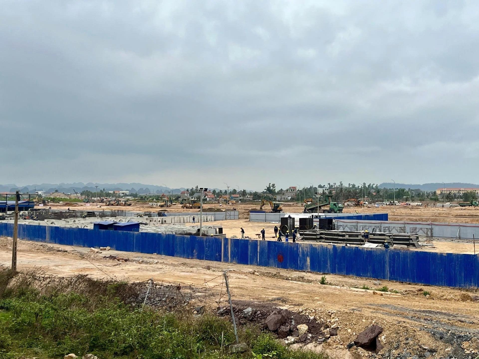 Cần bán ngay lô đất sổ riêng 75 m2 tại Đường 18A - Tuần Châu - Hạ Long - Quảng Ninh, giá rẻ