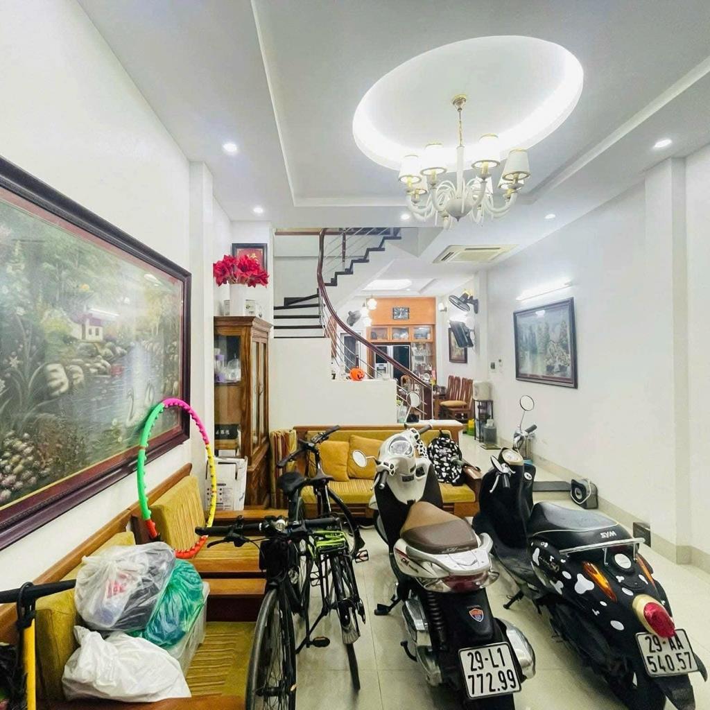 Sở hữu ngay nhà sổ hồng riêng 5 tầng, 50 m2 tại Đường Mễ Trì Thượng - Nam Từ Liêm, giá 9,9 tỷ