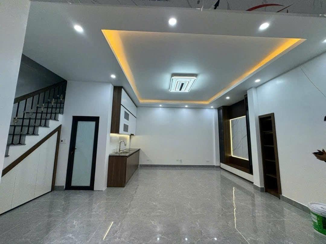 Sở hữu ngay nhà shr 34 m2 tại Quận Cầu Giấy - Hà Nội, giá 10 tỷ