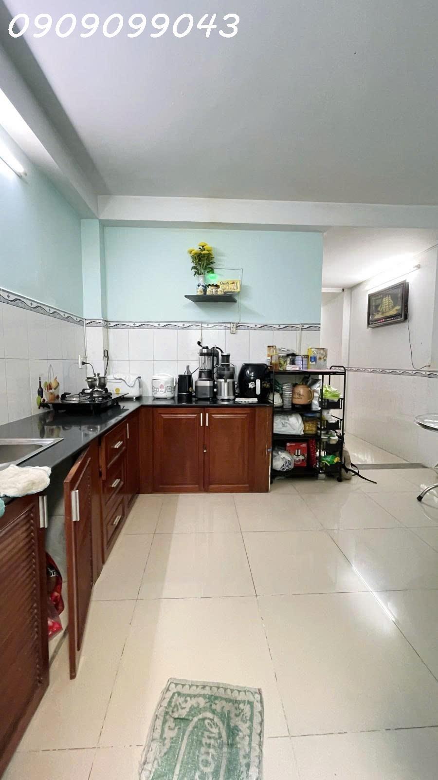Chuyển nhượng nhà mặt tiền 75 m2 tại Đường 15 - Đông Hưng Thuận - Quận 12, giá 7 tỷ
