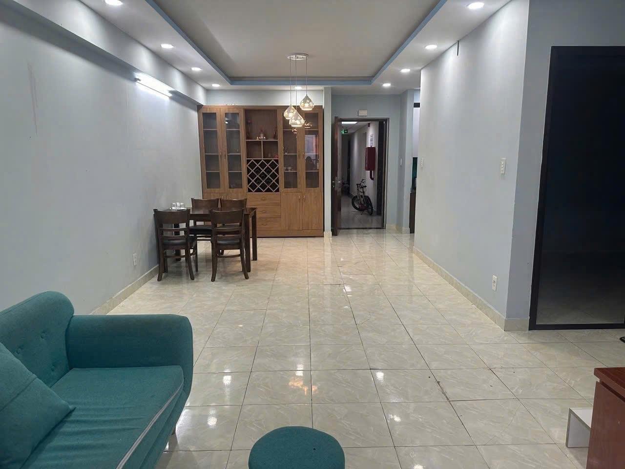 Cần cho thuê chung cư 95 m2 tại Đường Trường Sa - 12 - Quận 3 - TP Hồ Chí Minh, giá 14 tr/tháng