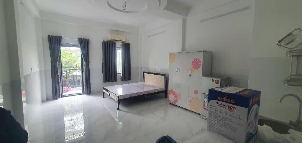 Chuyển nhượng căn nhà mặt phố 81 m2, hướng Tây-Bắc tại Phường Đông Hòa - Dĩ An, giá 11 tỷ