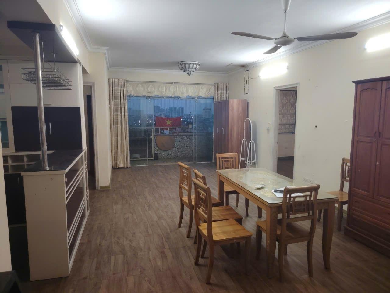 Cần cho thuê gấp chung cư 130 m2 tại Đường Định Công - Thanh Xuân - Hà Nội, giá 14 tr/tháng