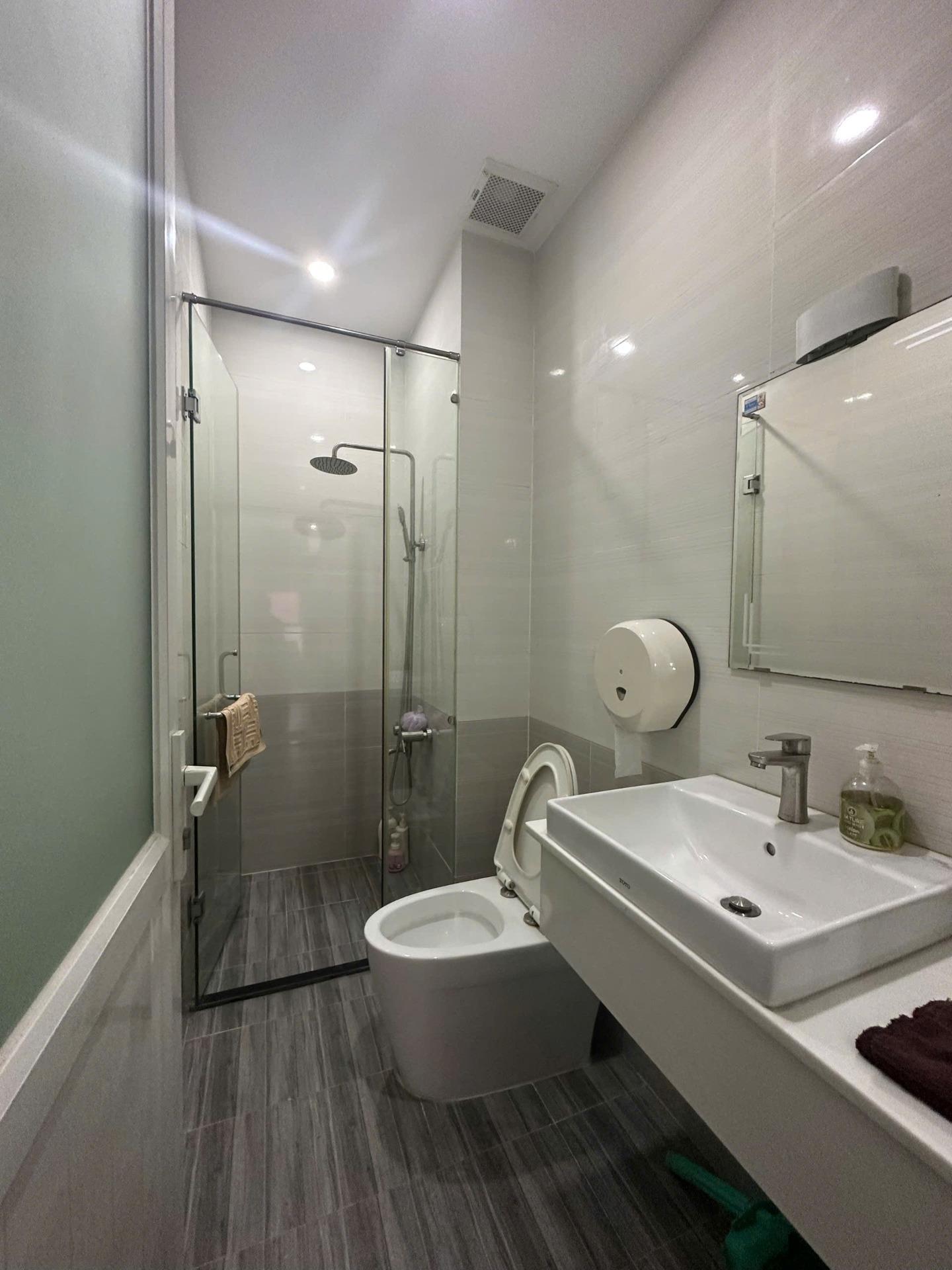 Cần bán ngay căn nhà đẹp 60 m2 tại Đường Lê Trực - 7 - Bình Thạnh - TP Hồ Chí Minh, giá 10,9 tỷ