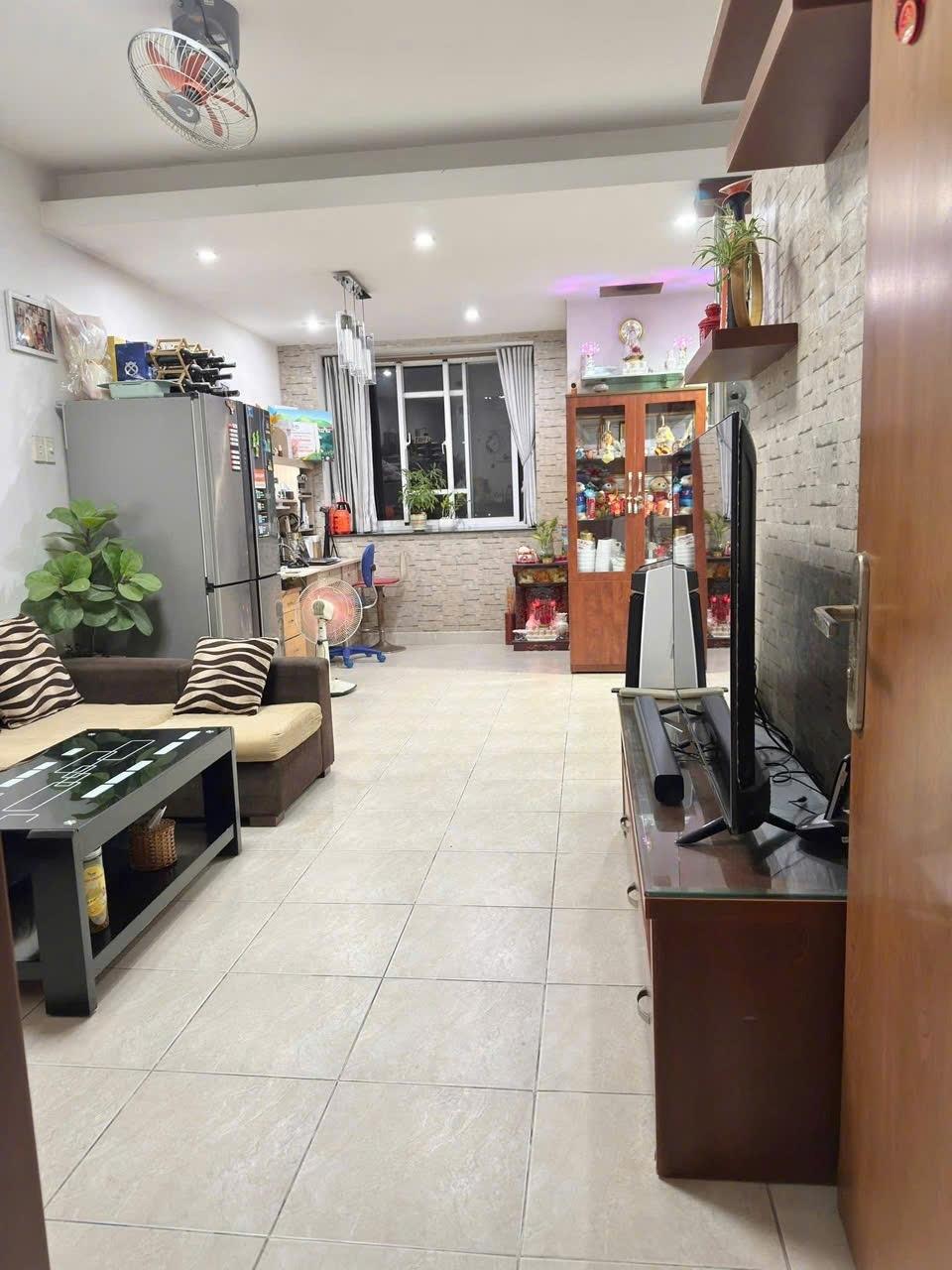 Cho thuê gấp nhà chung cư 95 m2 tại Đường Nguyễn Sơn - Tân Phú - TP Hồ Chí Minh, giá 9,5 tr/tháng