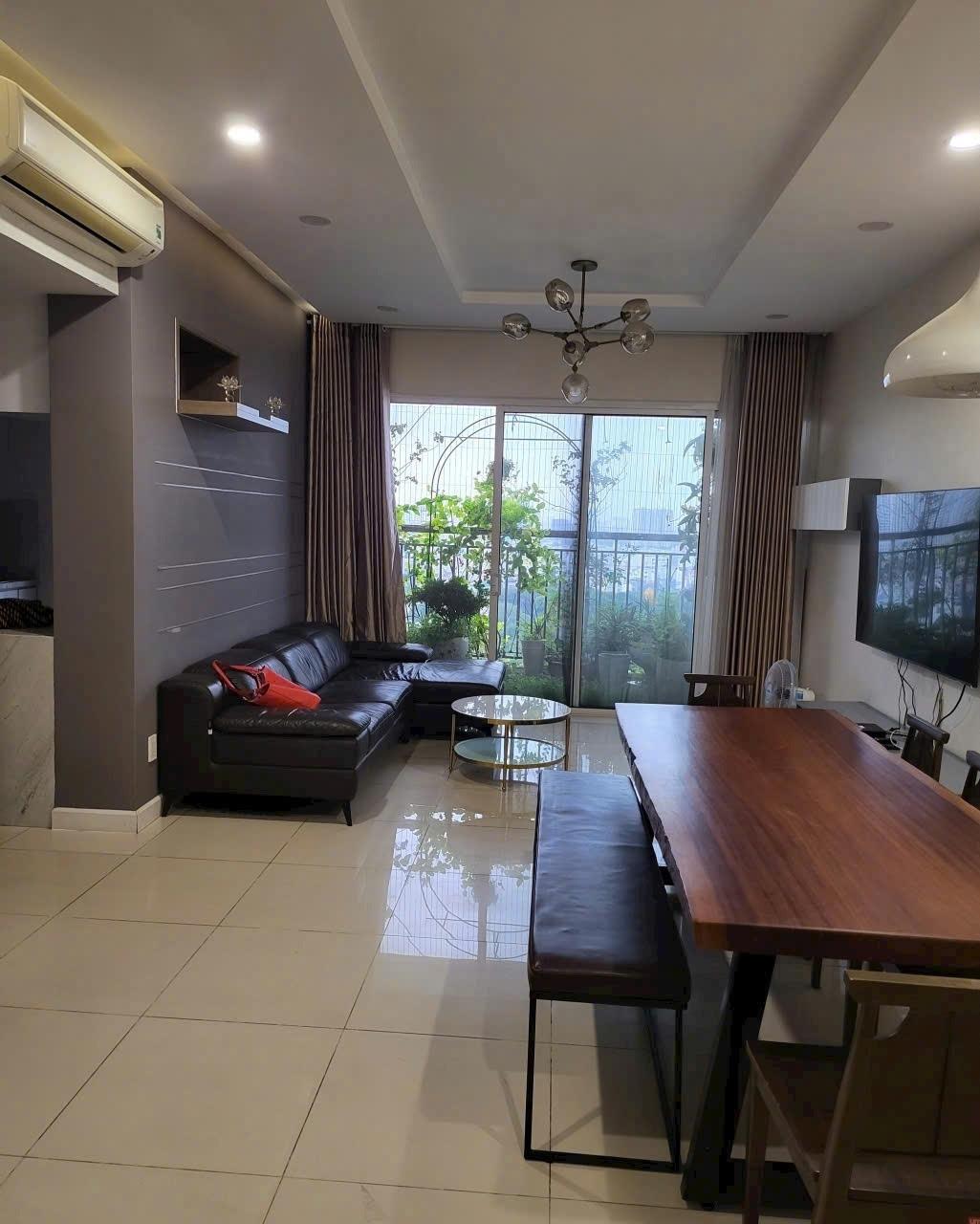 Cần cho thuê gấp căn chung cư 95 m2 tại Phố Phan Đăng Lưu - Phú Nhuận, giá 16 triệu/tháng