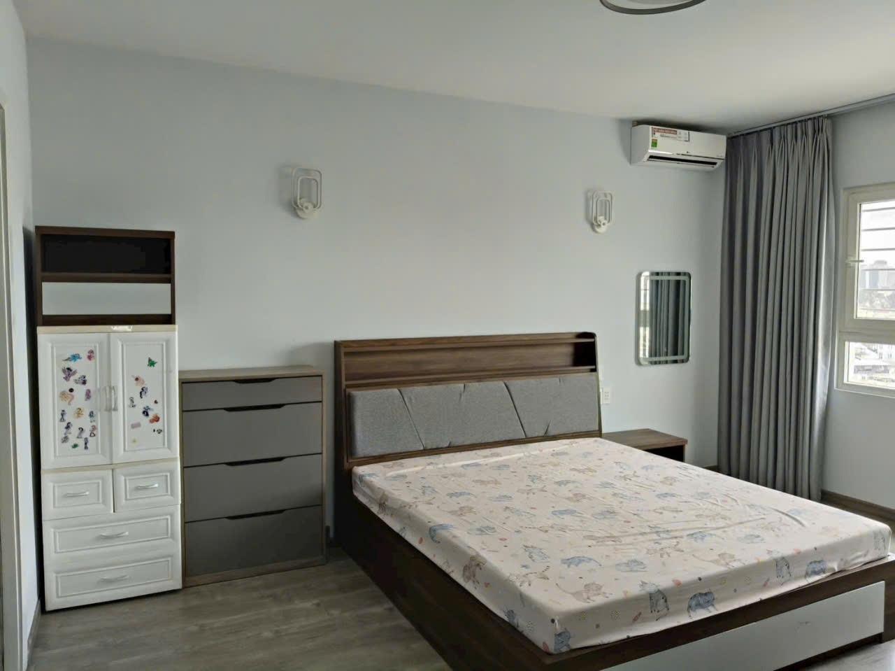 Thuê ngay căn hộ chung cư 90 m2 tại Đường Hoa Sứ - Phú Nhuận - TP Hồ Chí Minh, giá 16 triệu/tháng