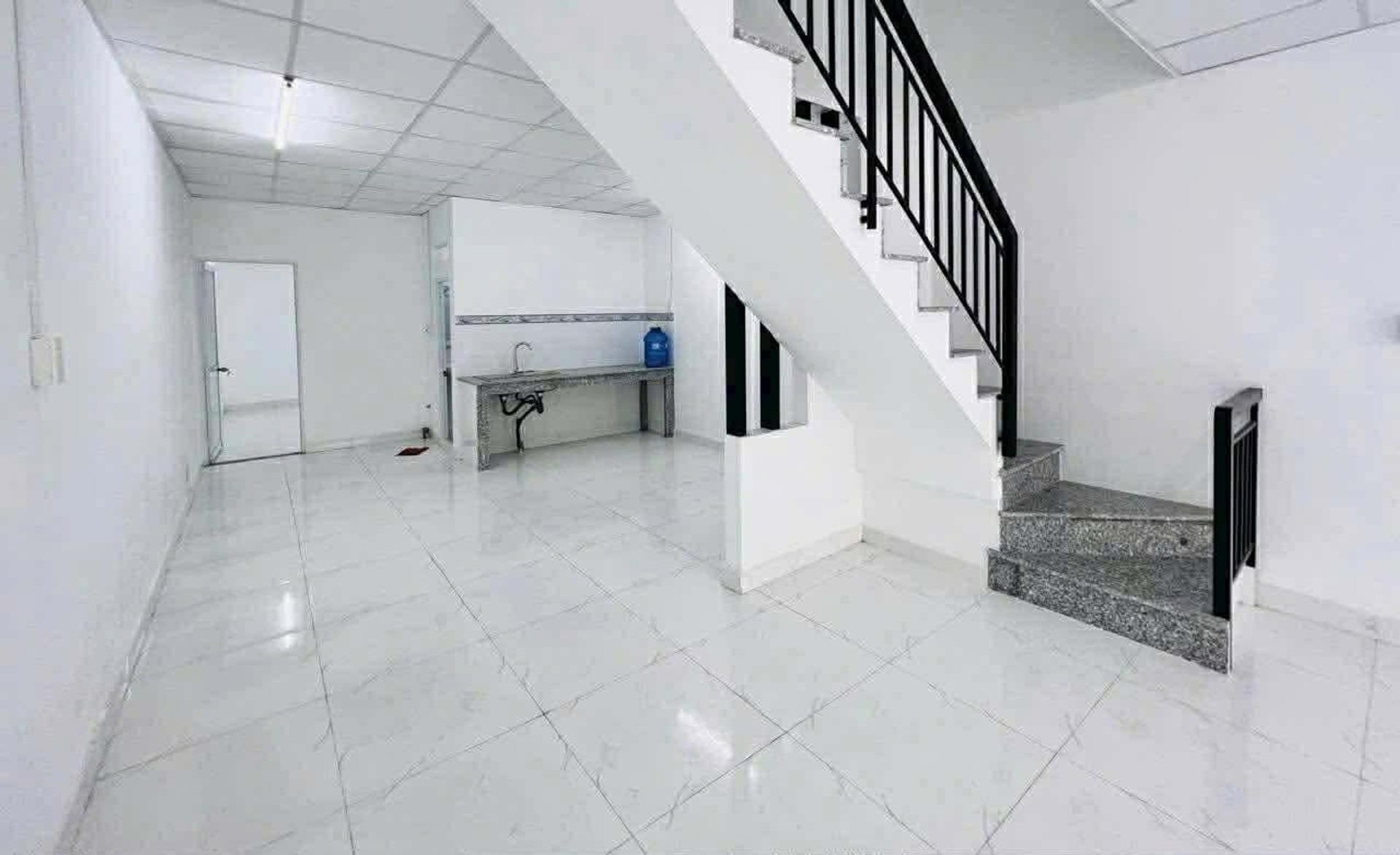 Cần bán nhanh nhà 97 m2 tại Đường 11 - Trường Thọ - Thủ Đức - TP Hồ Chí Minh, giá 5,9 tỷ